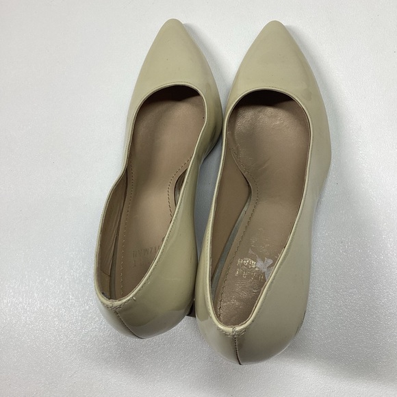 Stuart Weitzman Women's Beige Heels Size 7 - Picture 7 of 16